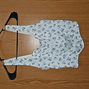 Hollister floral crop top